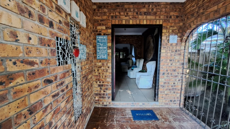 4 Bedroom Property for Sale in Meer En See KwaZulu-Natal