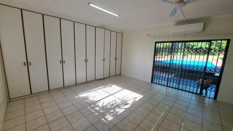 4 Bedroom Property for Sale in Meer En See KwaZulu-Natal