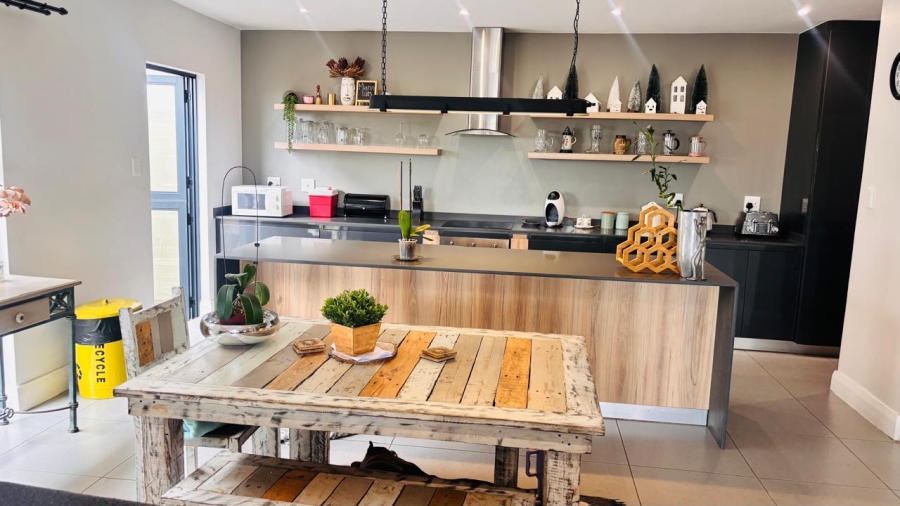 3 Bedroom Property for Sale in Palm Lakes Estate KwaZulu-Natal