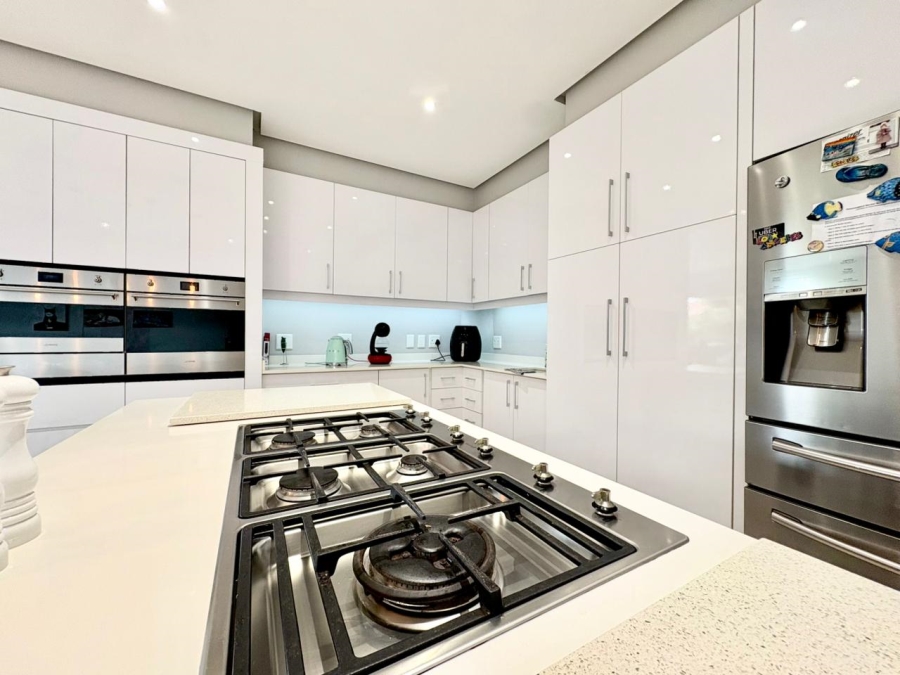 To Let 5 Bedroom Property for Rent in Izinga Park KwaZulu-Natal