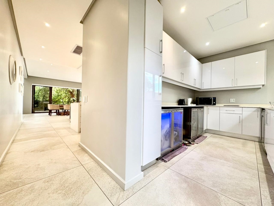 To Let 5 Bedroom Property for Rent in Izinga Park KwaZulu-Natal