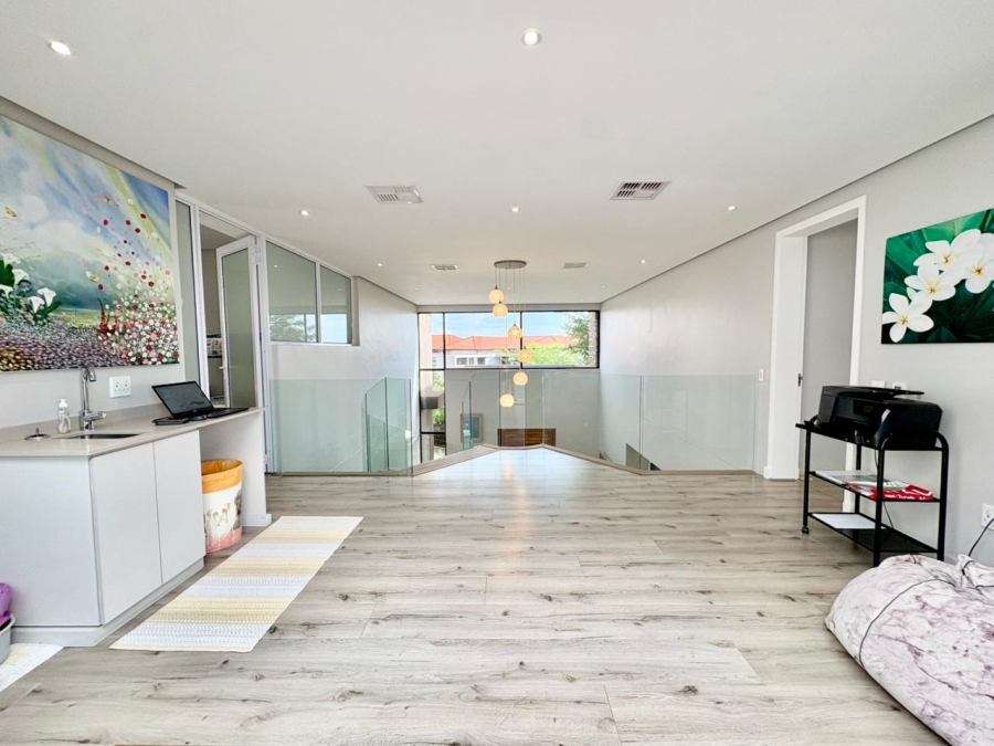 To Let 5 Bedroom Property for Rent in Izinga Park KwaZulu-Natal