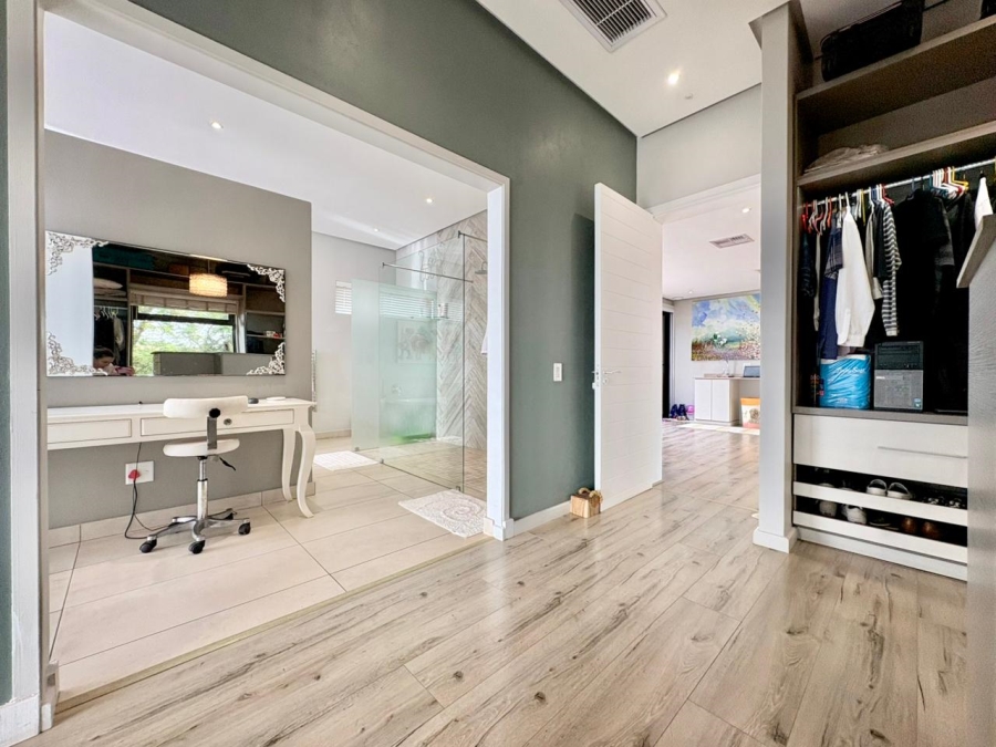 To Let 5 Bedroom Property for Rent in Izinga Park KwaZulu-Natal