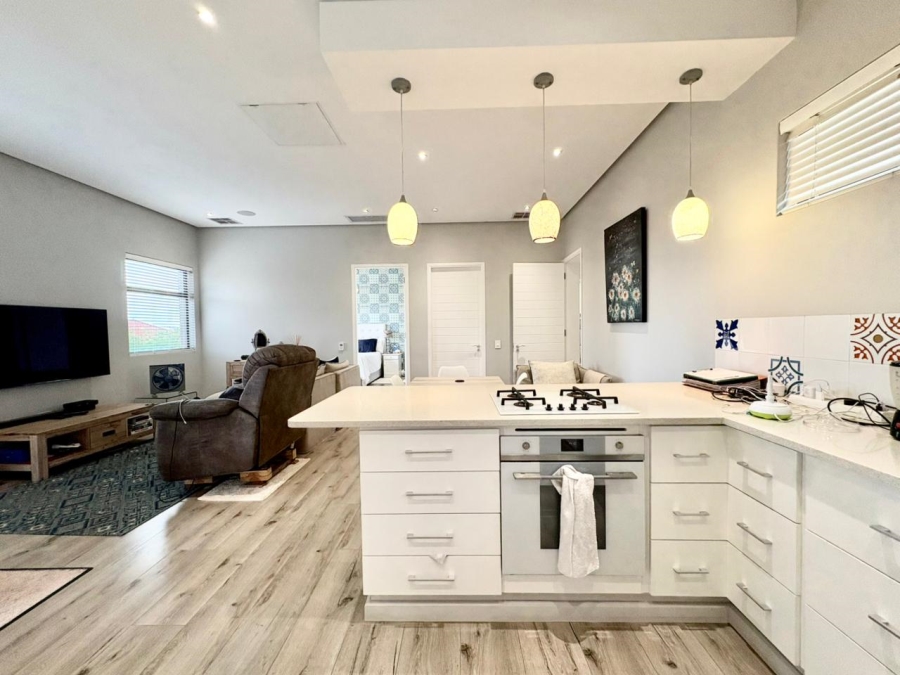 To Let 5 Bedroom Property for Rent in Izinga Park KwaZulu-Natal