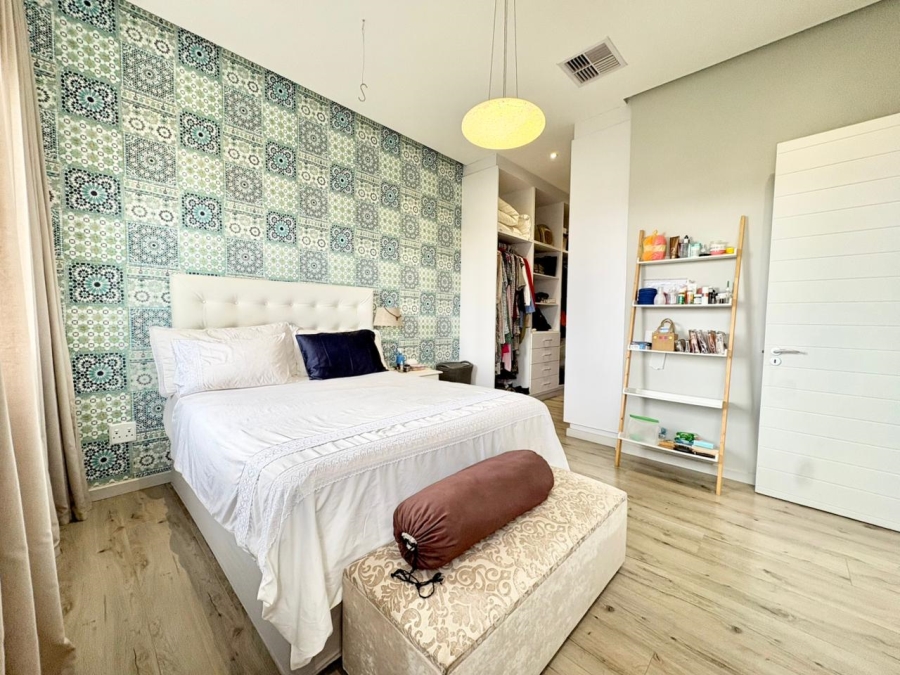 To Let 5 Bedroom Property for Rent in Izinga Park KwaZulu-Natal