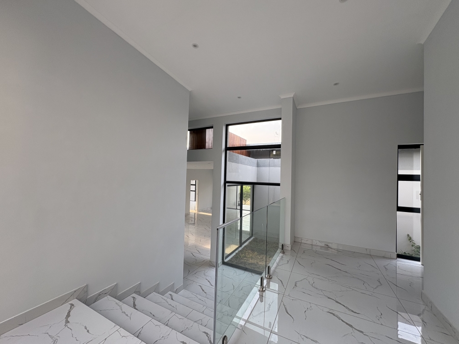 4 Bedroom Property for Sale in Tinley Manor KwaZulu-Natal