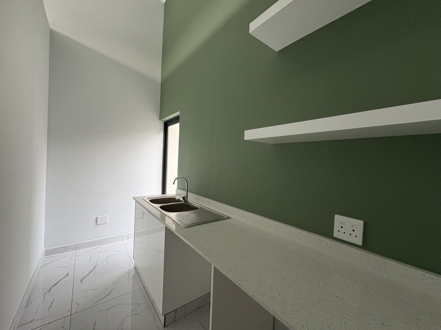 4 Bedroom Property for Sale in Tinley Manor KwaZulu-Natal