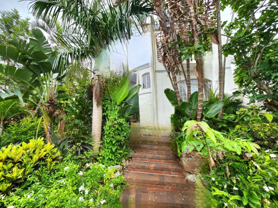 5 Bedroom Property for Sale in Reservoir Hills KwaZulu-Natal