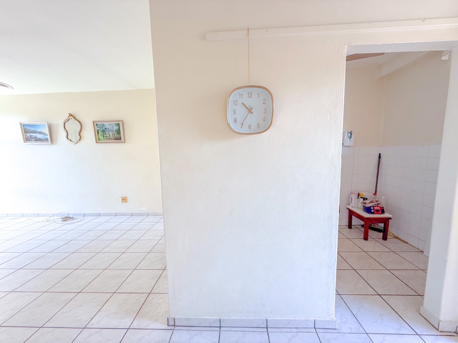 1 Bedroom Property for Sale in Empangeni Central KwaZulu-Natal