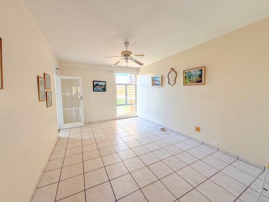 1 Bedroom Property for Sale in Empangeni Central KwaZulu-Natal