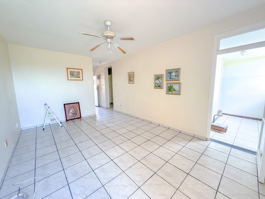 1 Bedroom Property for Sale in Empangeni Central KwaZulu-Natal