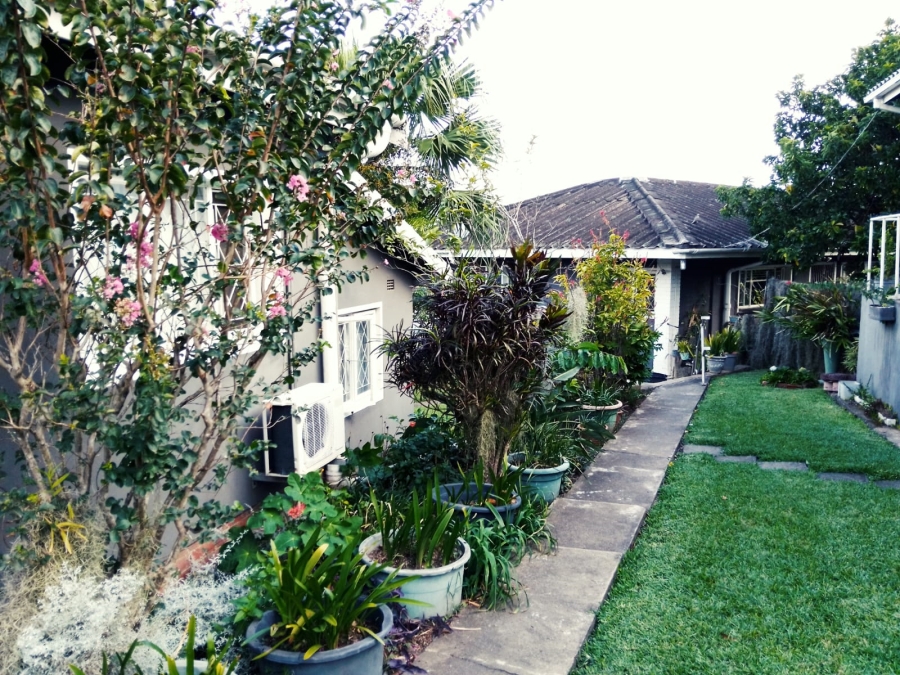 5 Bedroom Property for Sale in Mandeni KwaZulu-Natal