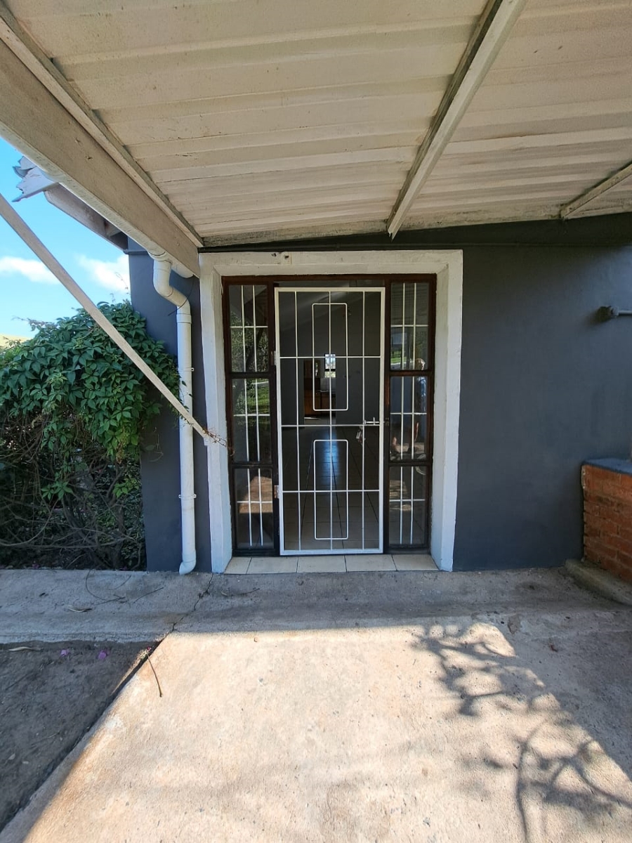 5 Bedroom Property for Sale in Mandeni KwaZulu-Natal