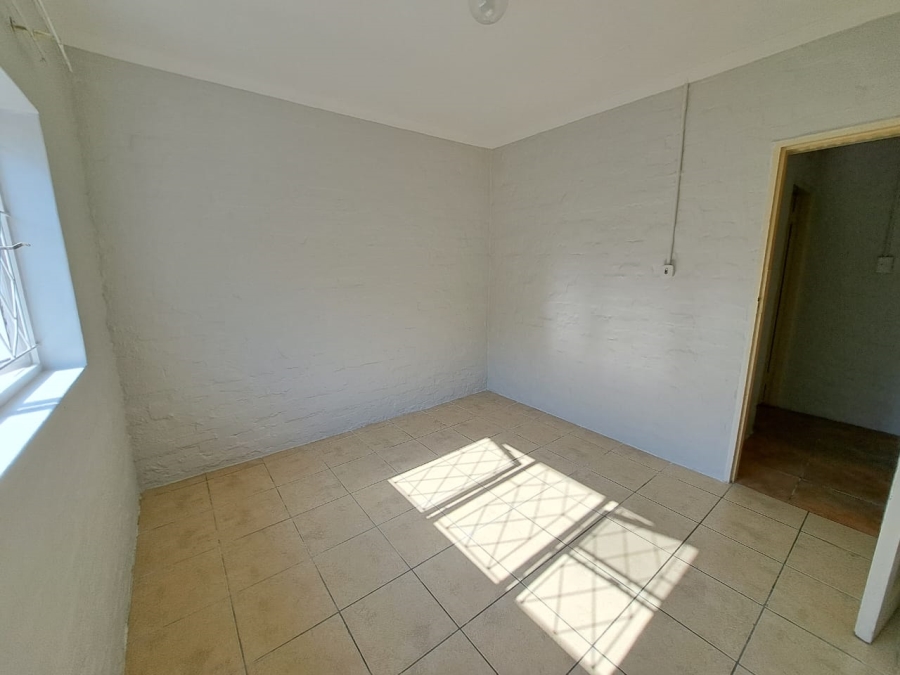 5 Bedroom Property for Sale in Mandeni KwaZulu-Natal