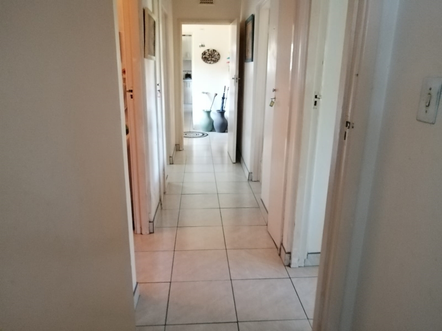 5 Bedroom Property for Sale in Mandeni KwaZulu-Natal