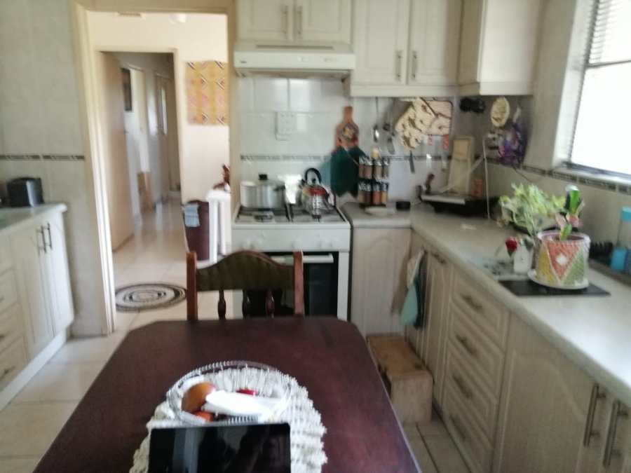 5 Bedroom Property for Sale in Mandeni KwaZulu-Natal