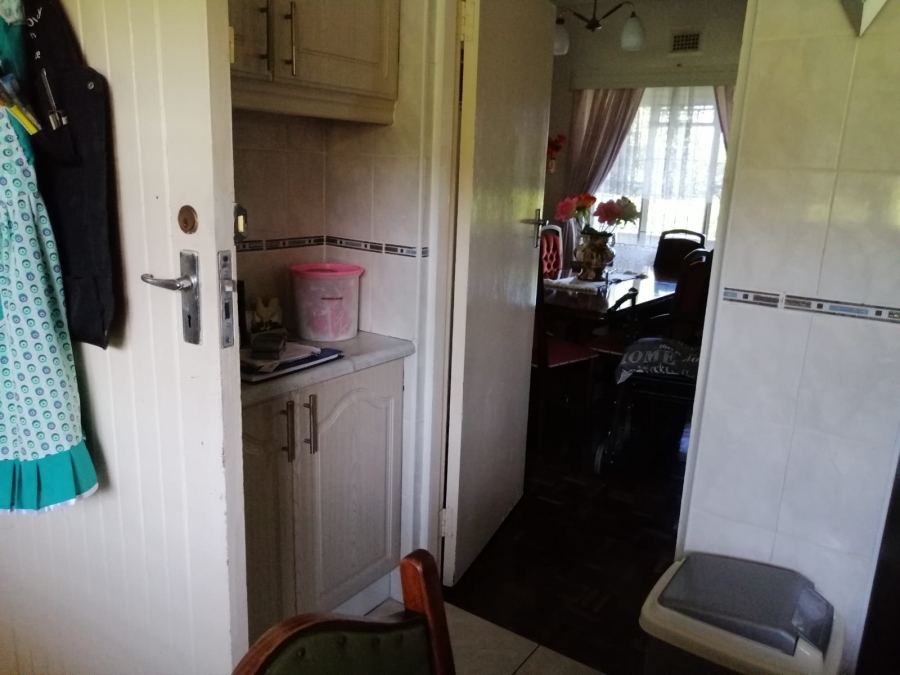 5 Bedroom Property for Sale in Mandeni KwaZulu-Natal