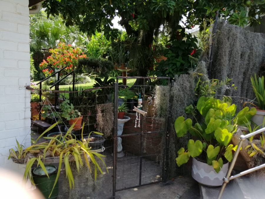 5 Bedroom Property for Sale in Mandeni KwaZulu-Natal