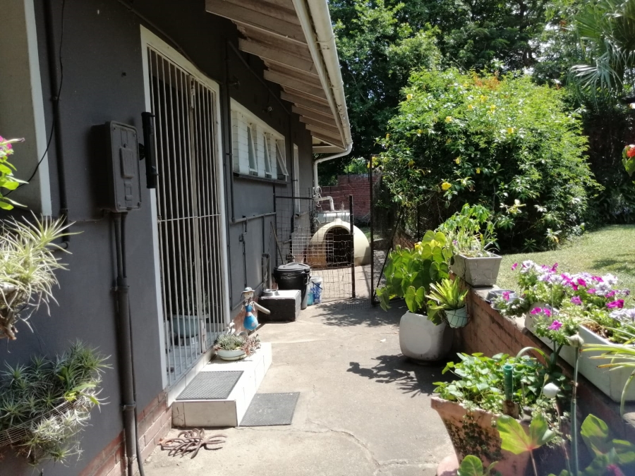 5 Bedroom Property for Sale in Mandeni KwaZulu-Natal