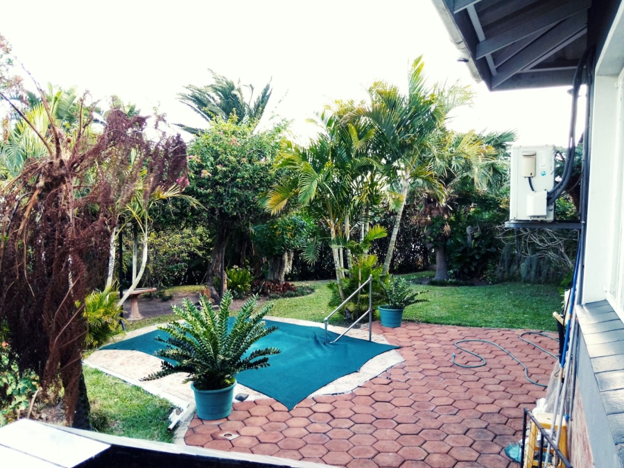 5 Bedroom Property for Sale in Mandeni KwaZulu-Natal