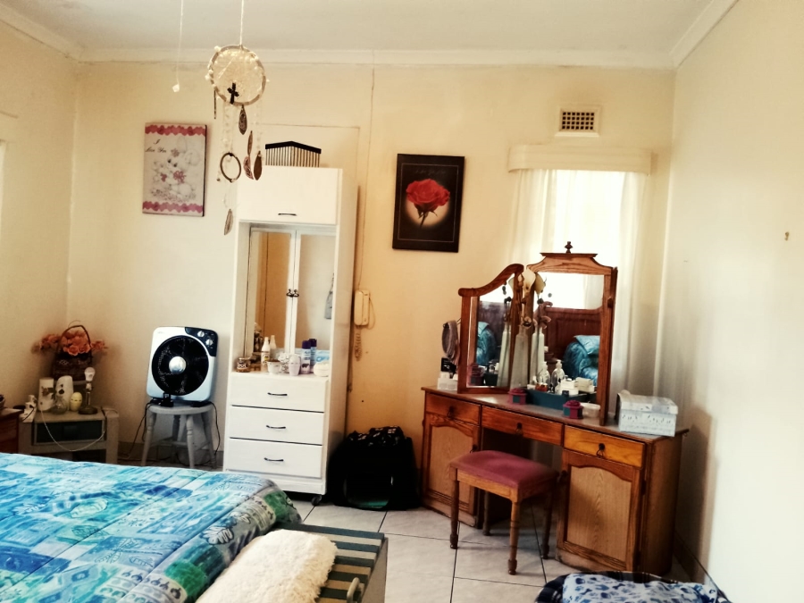 5 Bedroom Property for Sale in Mandeni KwaZulu-Natal