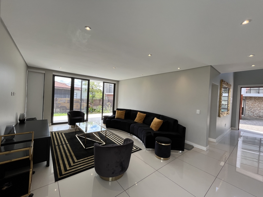 4 Bedroom Property for Sale in Izinga Ridge KwaZulu-Natal