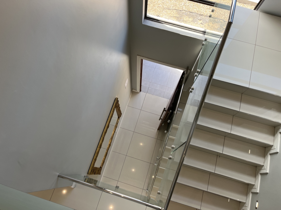 4 Bedroom Property for Sale in Izinga Ridge KwaZulu-Natal