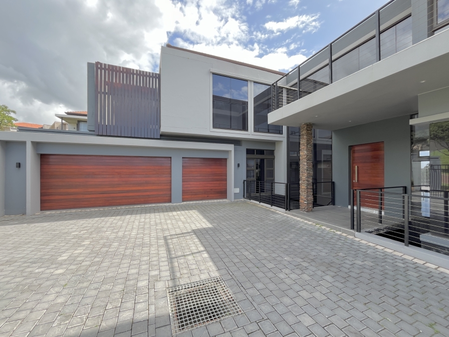 5 Bedroom Property for Sale in Izinga Ridge KwaZulu-Natal