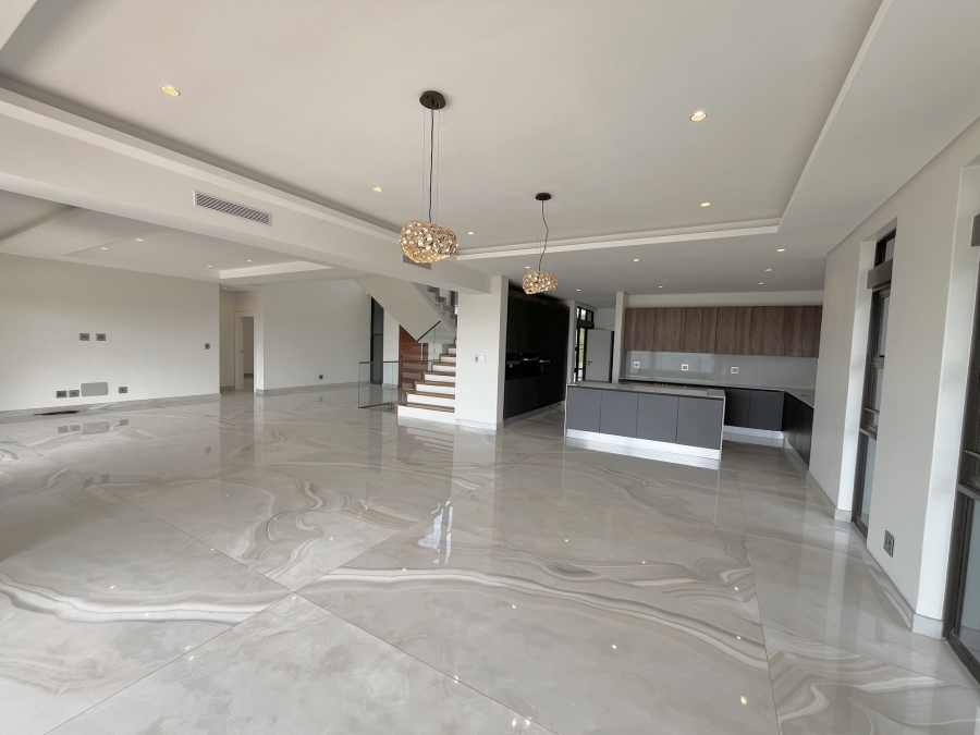 5 Bedroom Property for Sale in Izinga Ridge KwaZulu-Natal