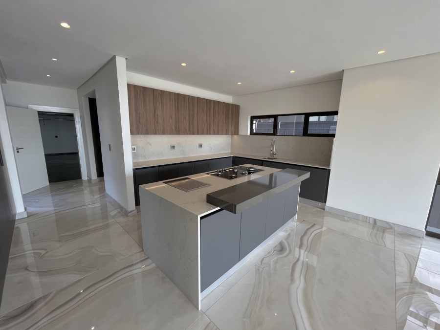 5 Bedroom Property for Sale in Izinga Ridge KwaZulu-Natal