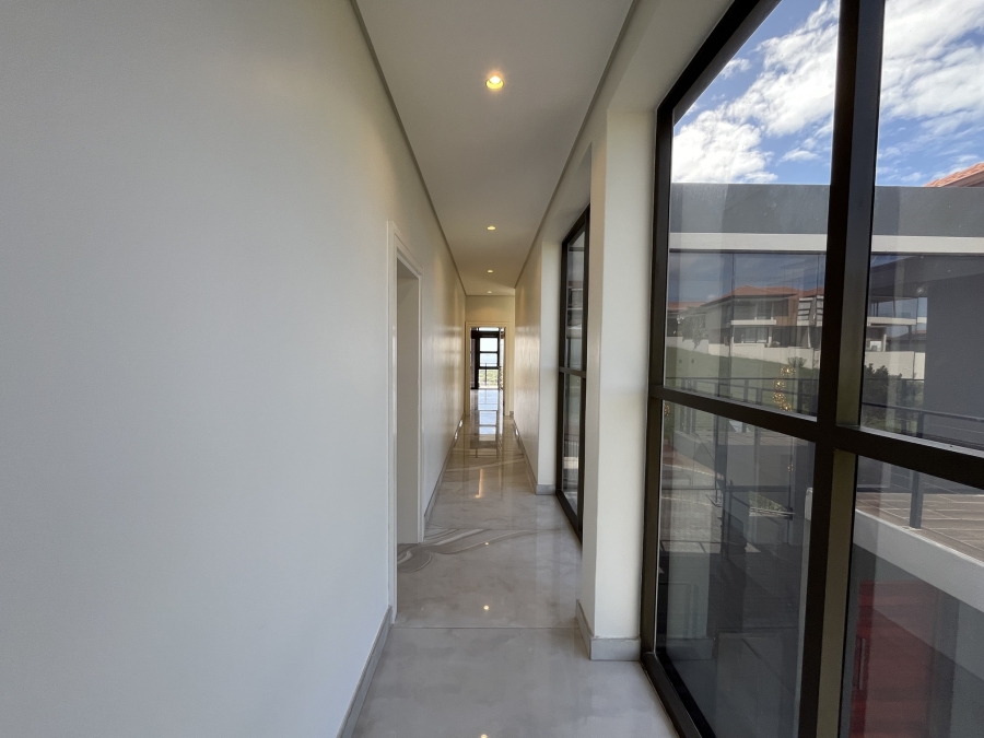 5 Bedroom Property for Sale in Izinga Ridge KwaZulu-Natal