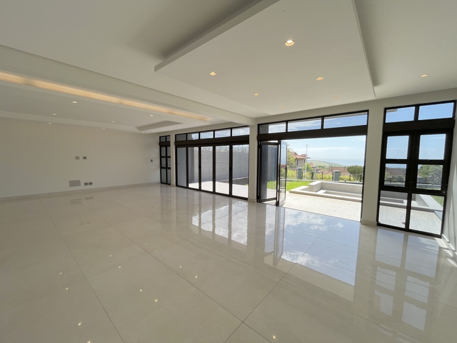 5 Bedroom Property for Sale in Izinga Ridge KwaZulu-Natal