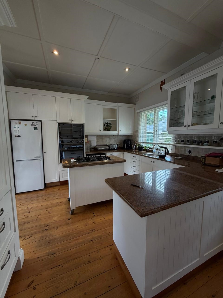 4 Bedroom Property for Sale in Kloof KwaZulu-Natal