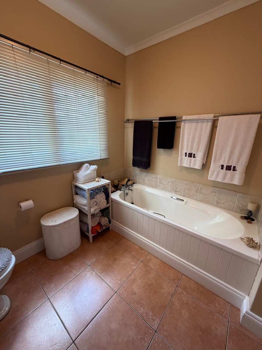 4 Bedroom Property for Sale in Kloof KwaZulu-Natal