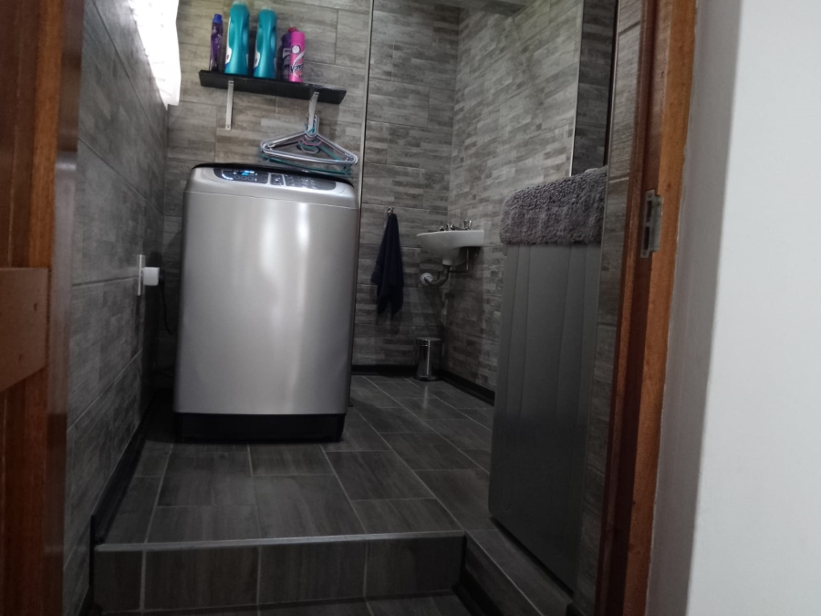 4 Bedroom Property for Sale in Mandeni KwaZulu-Natal