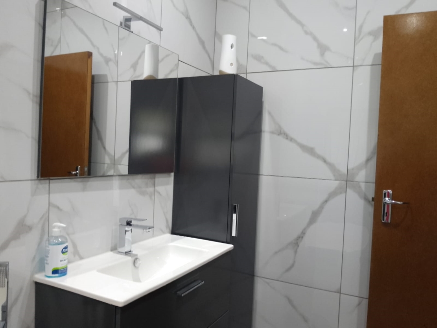 4 Bedroom Property for Sale in Mandeni KwaZulu-Natal