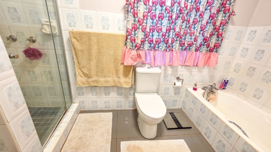 4 Bedroom Property for Sale in Howick KwaZulu-Natal