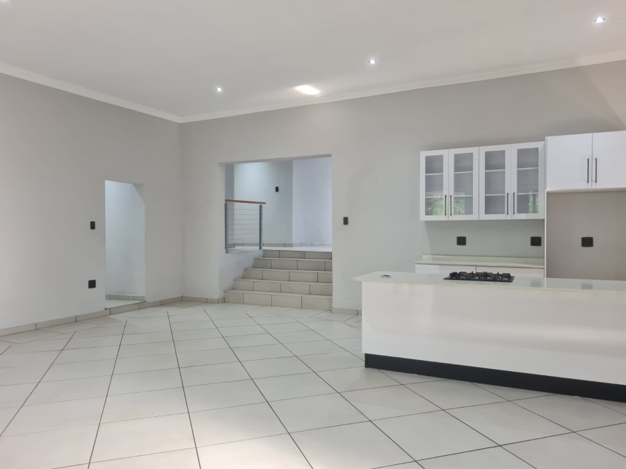 4 Bedroom Property for Sale in Meer En See KwaZulu-Natal