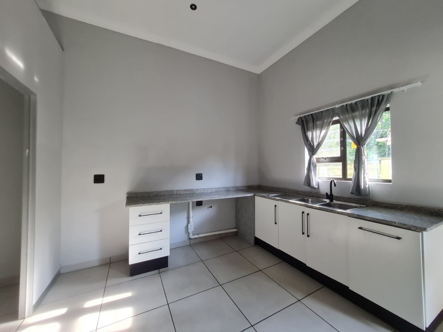4 Bedroom Property for Sale in Meer En See KwaZulu-Natal