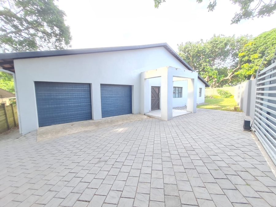 4 Bedroom Property for Sale in Meer En See KwaZulu-Natal