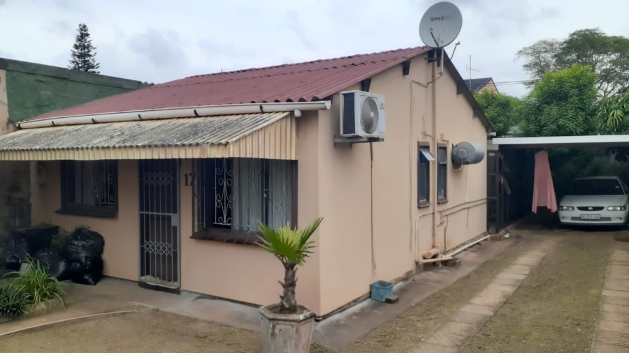 2 Bedroom Property for Sale in Trenance Manor KwaZulu-Natal