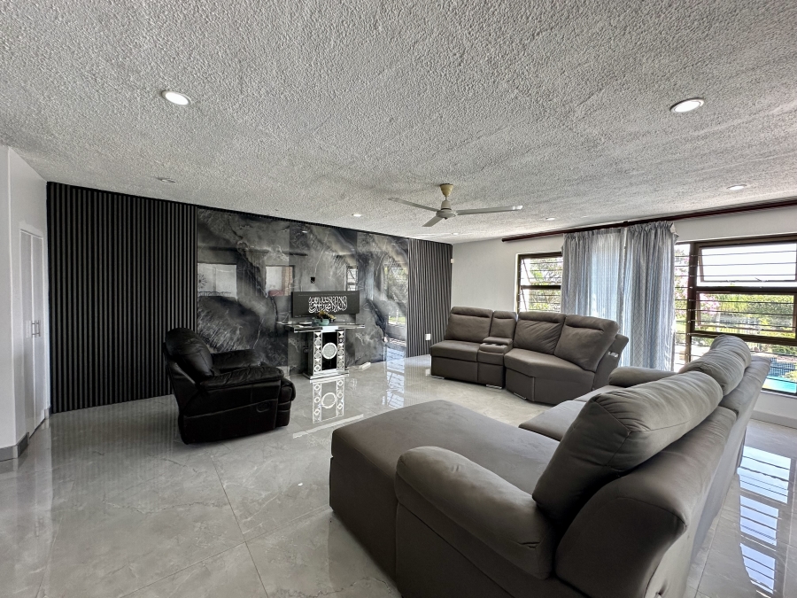 4 Bedroom Property for Sale in Meer En See KwaZulu-Natal