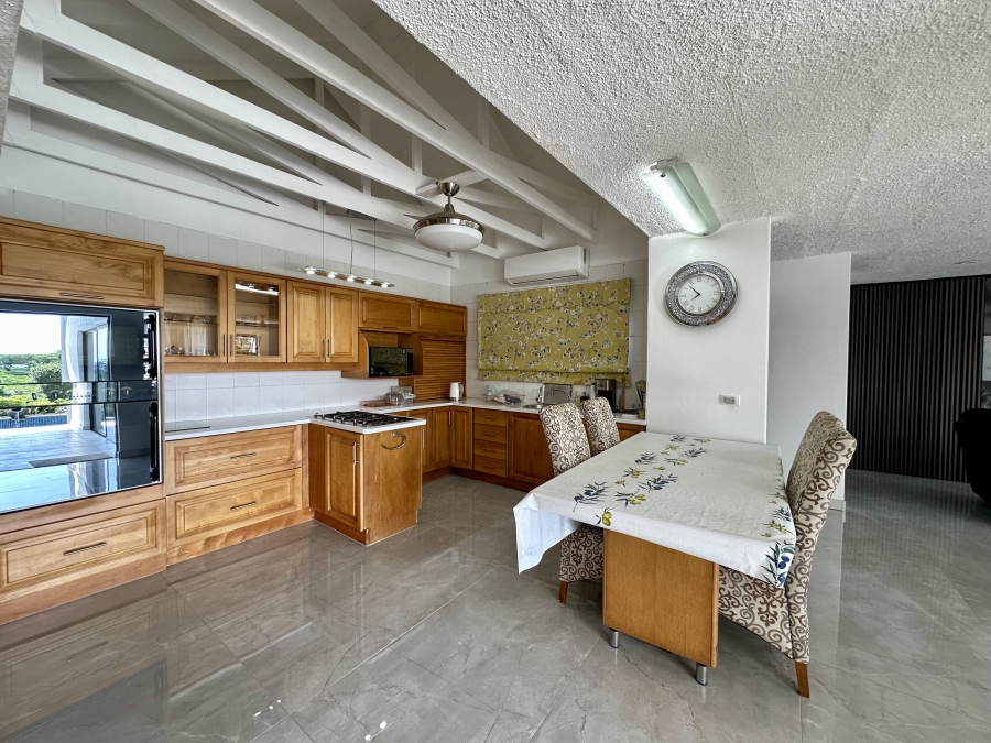 4 Bedroom Property for Sale in Meer En See KwaZulu-Natal