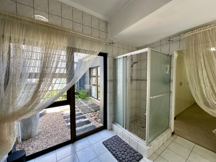 4 Bedroom Property for Sale in Meer En See KwaZulu-Natal