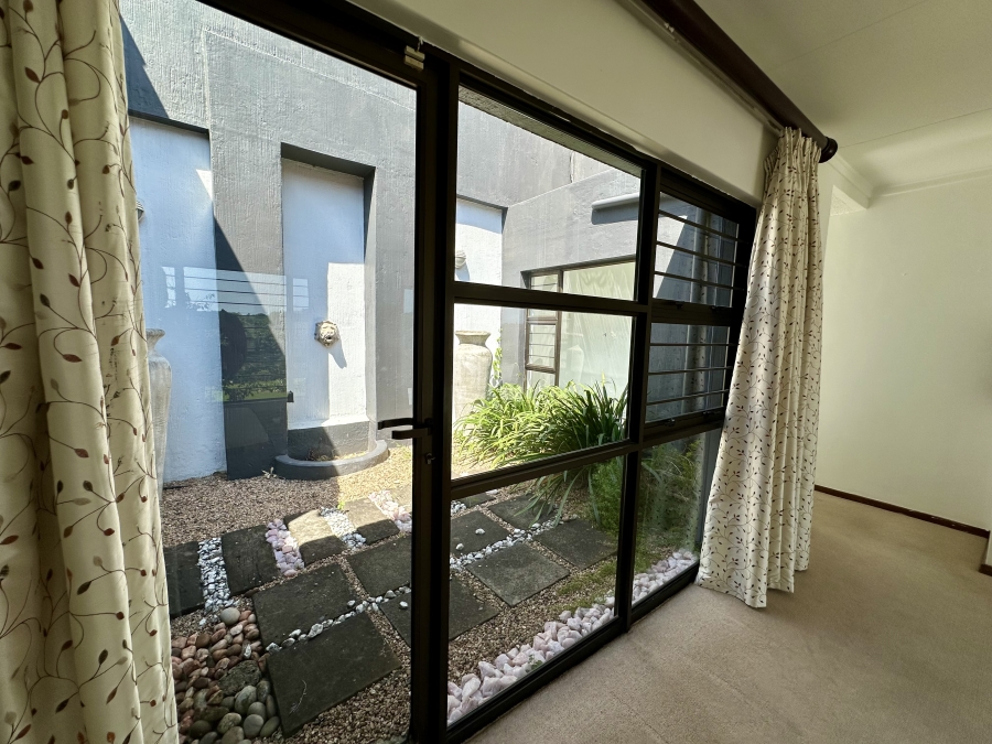 4 Bedroom Property for Sale in Meer En See KwaZulu-Natal