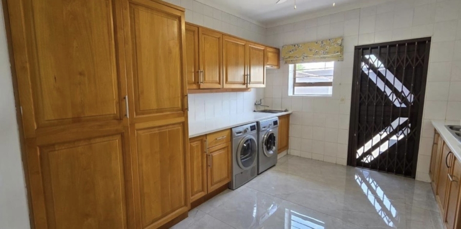 4 Bedroom Property for Sale in Meer En See KwaZulu-Natal