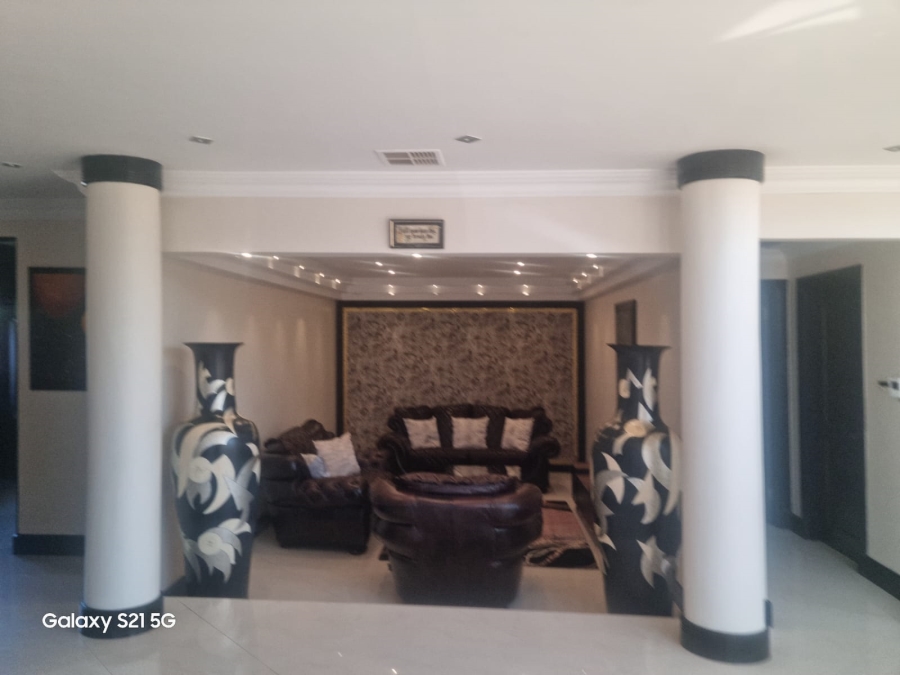 4 Bedroom Property for Sale in Broadlands KwaZulu-Natal