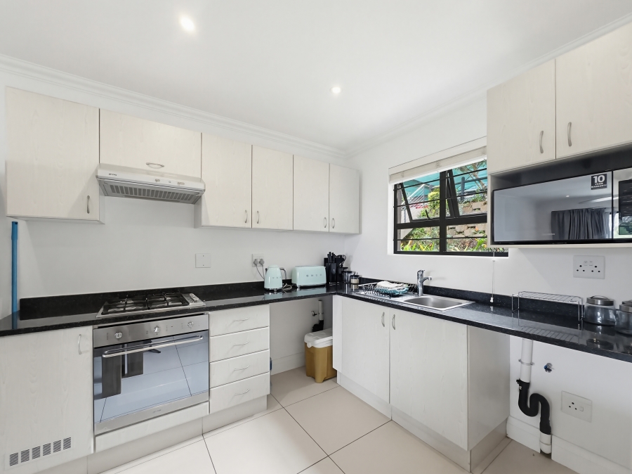 To Let 2 Bedroom Property for Rent in Shakas Rock KwaZulu-Natal