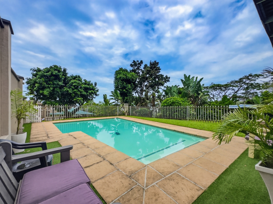 To Let 2 Bedroom Property for Rent in Shakas Rock KwaZulu-Natal