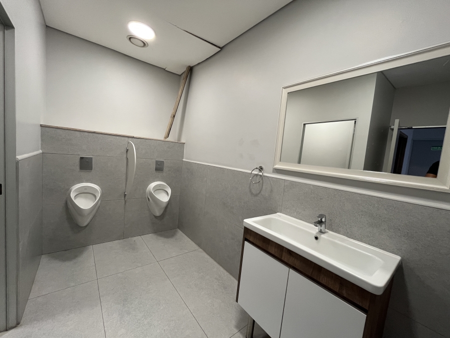 To Let commercial Property for Rent in Ballito Commercial District KwaZulu-Natal